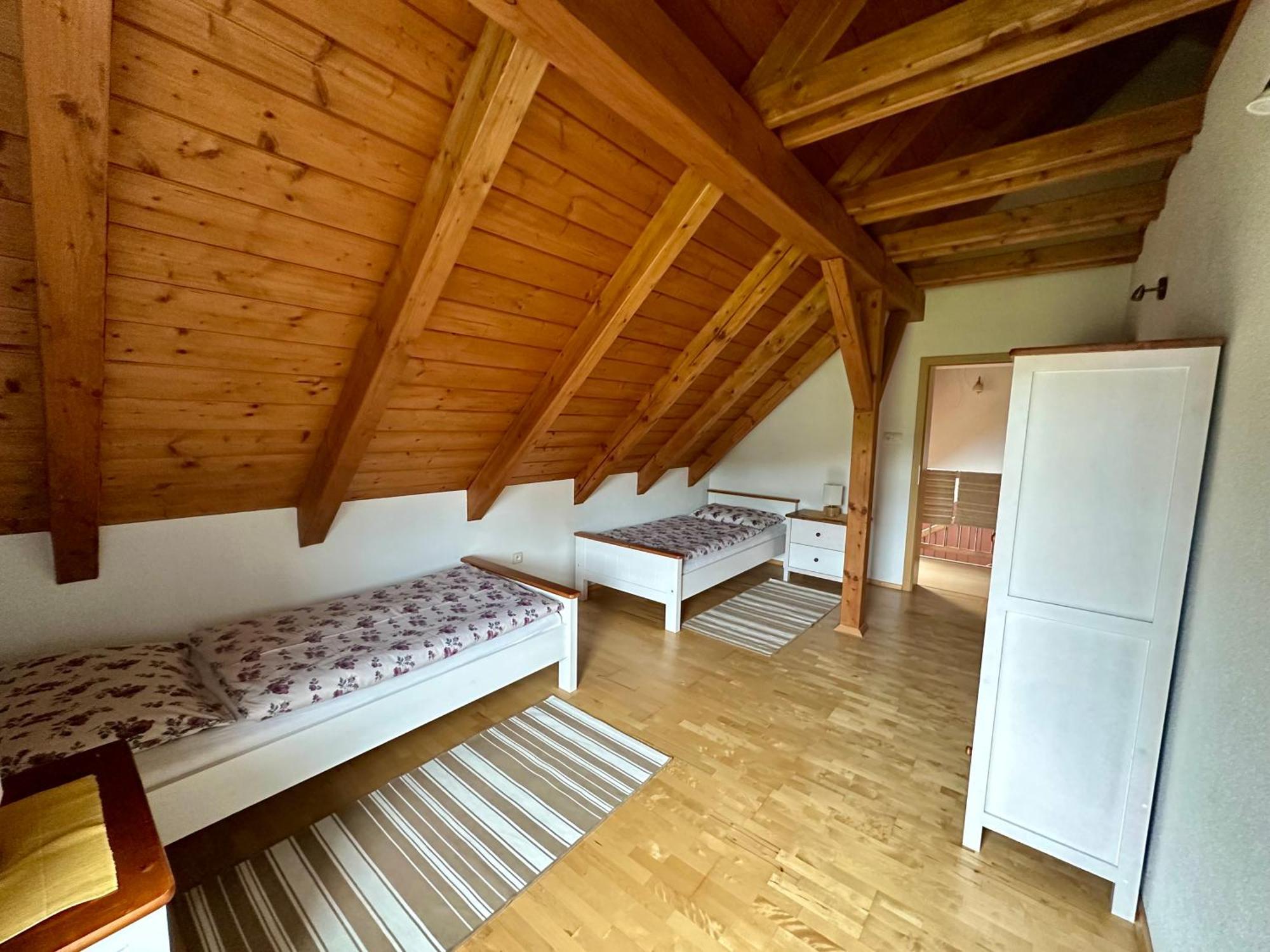 Lazec Apartment *